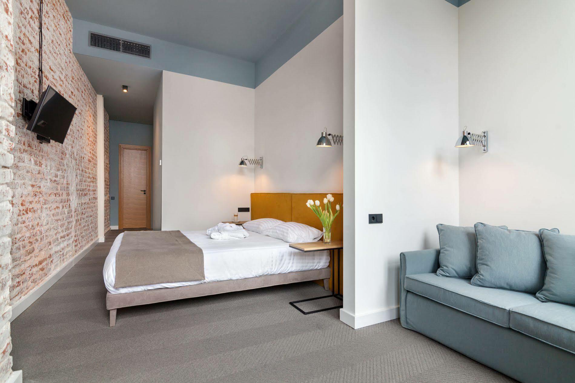 Ferenc Hotel & Restaurant Lviv Eksteriør bilde
